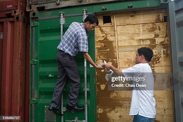 Police Container Terminal 263 Vietnam International Container Terminal Stock Photos, High-Res ...