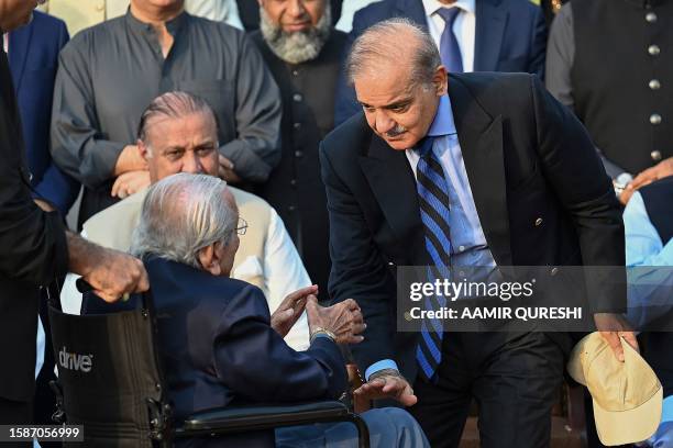 Ab Rasool Mirani 1,267 Mirani Stock Photos, High-Res Pictures, and Images - Getty Images