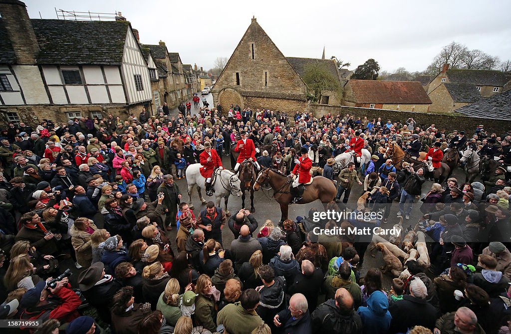The Avon Vale Hunt Gathers For Their Traditional Boxing Day Hunt