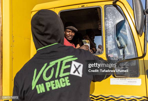 https://media.gettyimages.com/id/1587275072/photo/zimbabwe-gears-up-for-2023-general-elections.jpg?s=594x594&w=gi&k=20&c=Ron1oZ97_3xNKHxtgTt3NbcRCOKSmE6ktKA1WFyH0to=