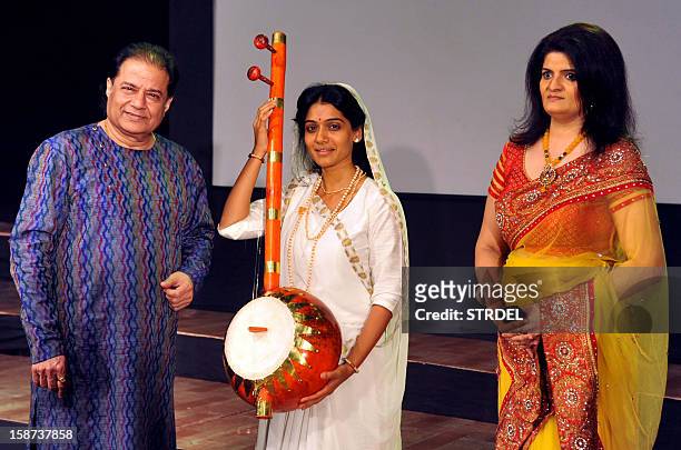 377 Bhajan Photos and Premium High Res Pictures - Getty Images