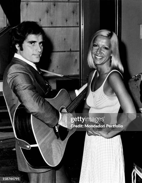 Italian singer-songwriter Edoardo Vianello taking part in the Cantagiro with his wife, Italian singer Wilma Goich. Together they form the band I...