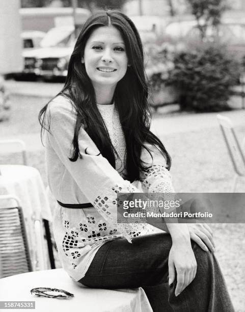 Portrait of the Italian singer and actress Rosanna Fratello . Casalpusterlengo, 1974