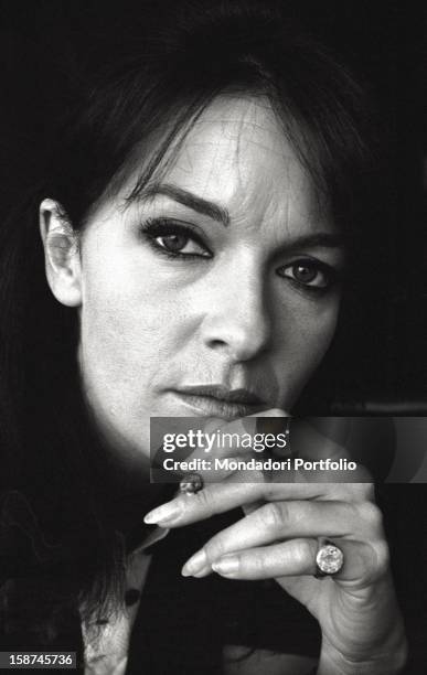 The Italian actress Lisa Gastoni smoking. 1960s