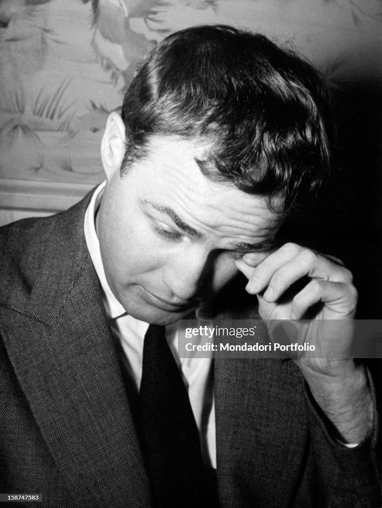 Marlon Brando touching his eye