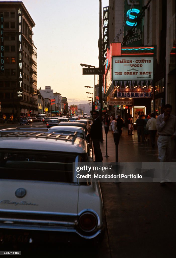 The busy comings and goings of Los Angeles traffic