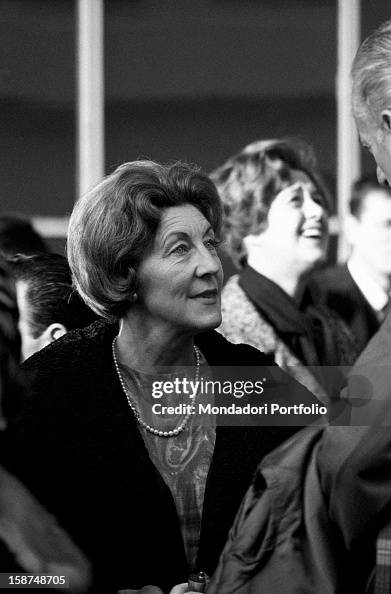 Elma Ribari Edeltraut Ribari greeting her husband and Italian captainof the... News ...