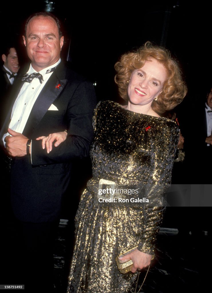 Actress Madeline Kahn and guest John Hansbury attend the 47th Annual