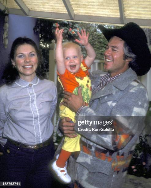 Actor Steve Kanaly, wife Brent Power and daughter Quinn Kanaly on March 10, 1980 pose for photographs at an exlusive photo session at Steve Kanaly's...