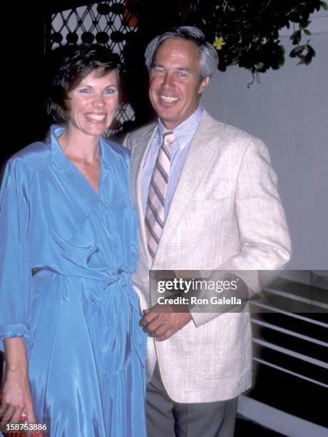 Actor Steve Kanaly and wife Brent Power attend the CBS Affiliates Party on June 13, 1986 at The Bistro in Beverly Hills, California.