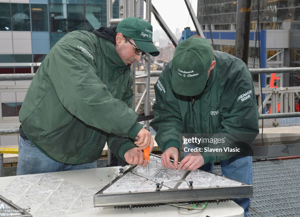 Workers Install 288 New Waterford Crystals On The 2013 Times Square New Year's Eve Ball