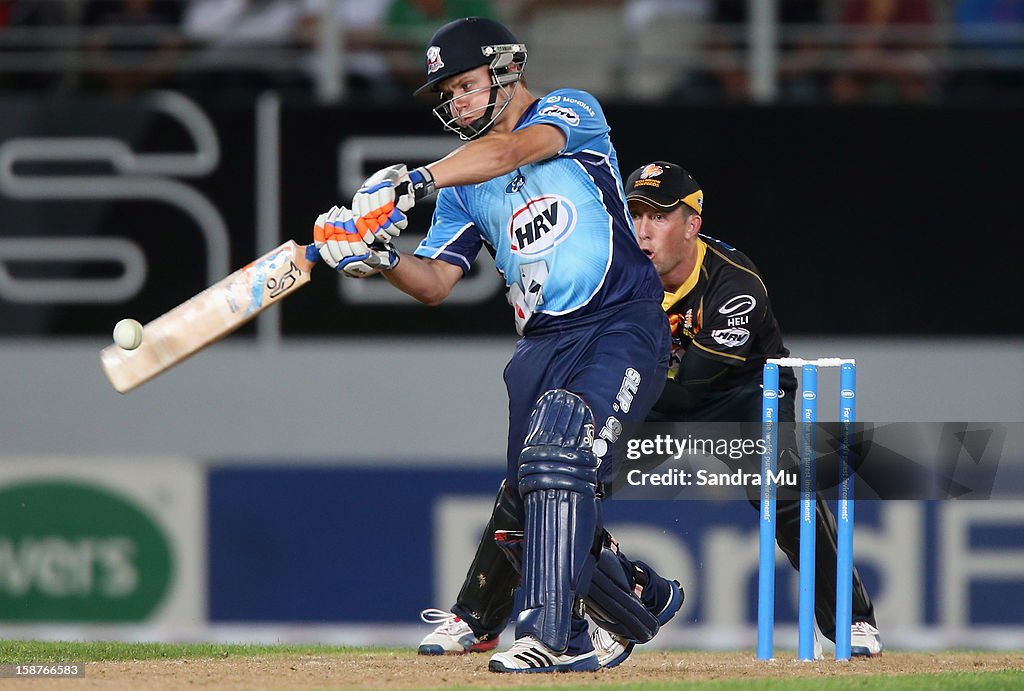 Twenty20 Cricket game: Auckland Aces vs Wellington Firebirds at Eden Park