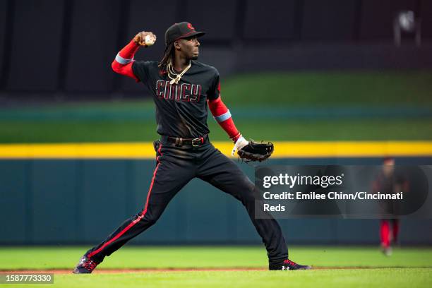 Elly De La Cruz of the Cincinnati Reds throws the ball to first base during a game against the Atlanta Braves at Great American Ball Park on June 23,...