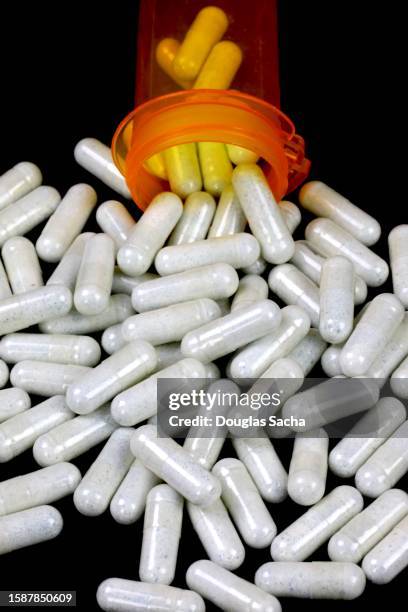 drug obsession - highly trafficked stock pictures, royalty-free photos & images