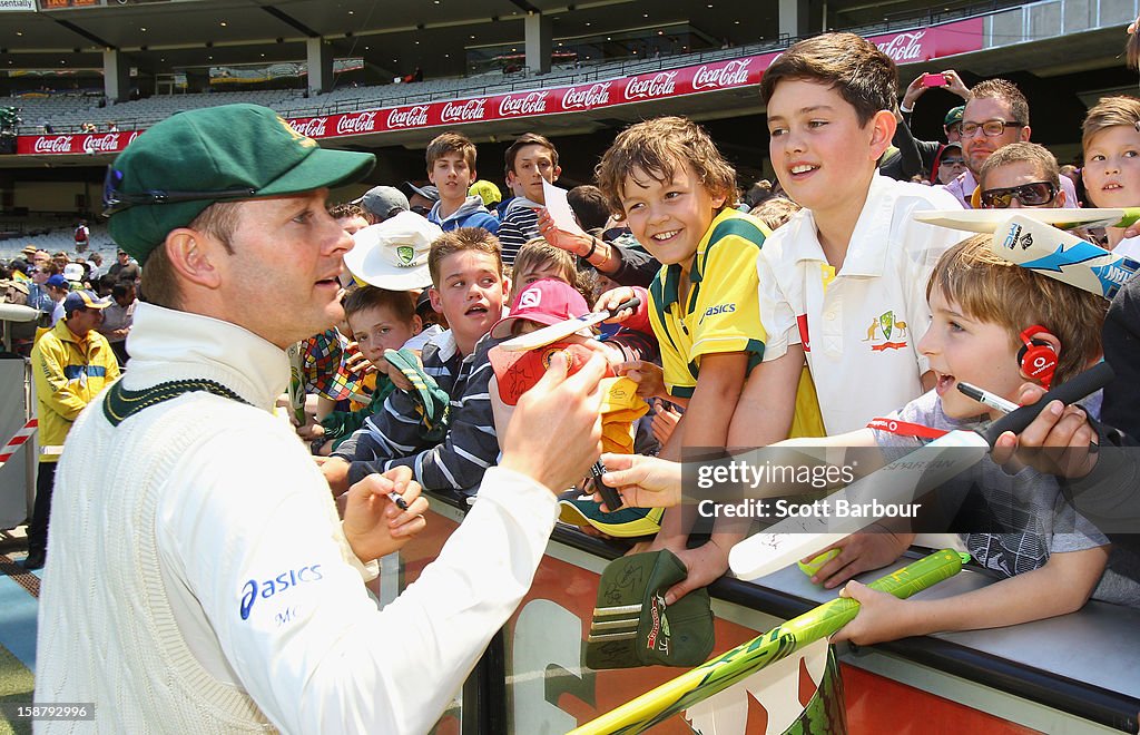 Australia v Sri Lanka - Second Test: Day 3