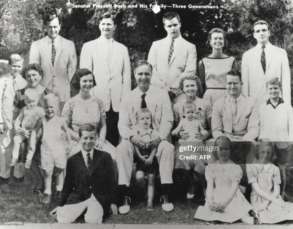 US-BUSH-FAMILY PICTURE