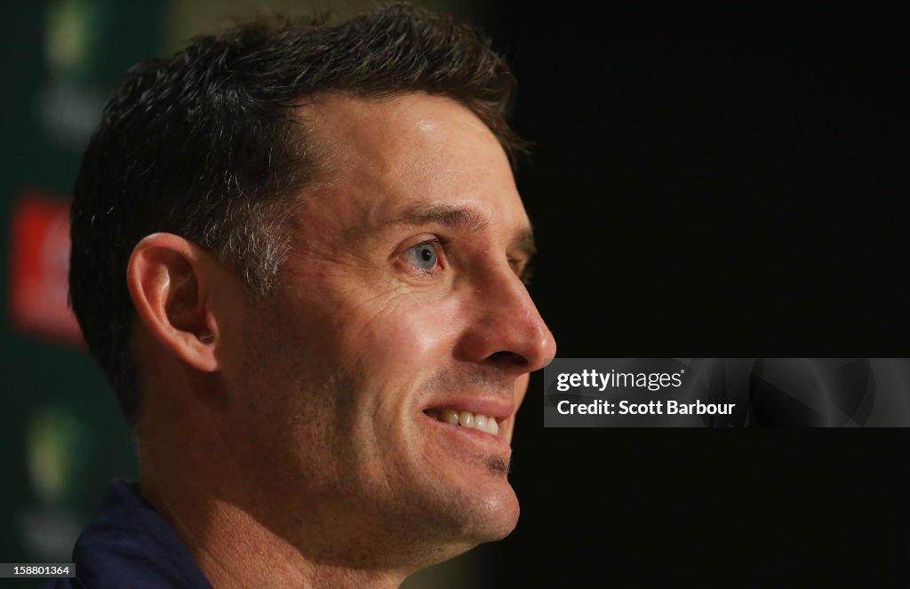Mike Hussey Announces Retirement From International Cricket