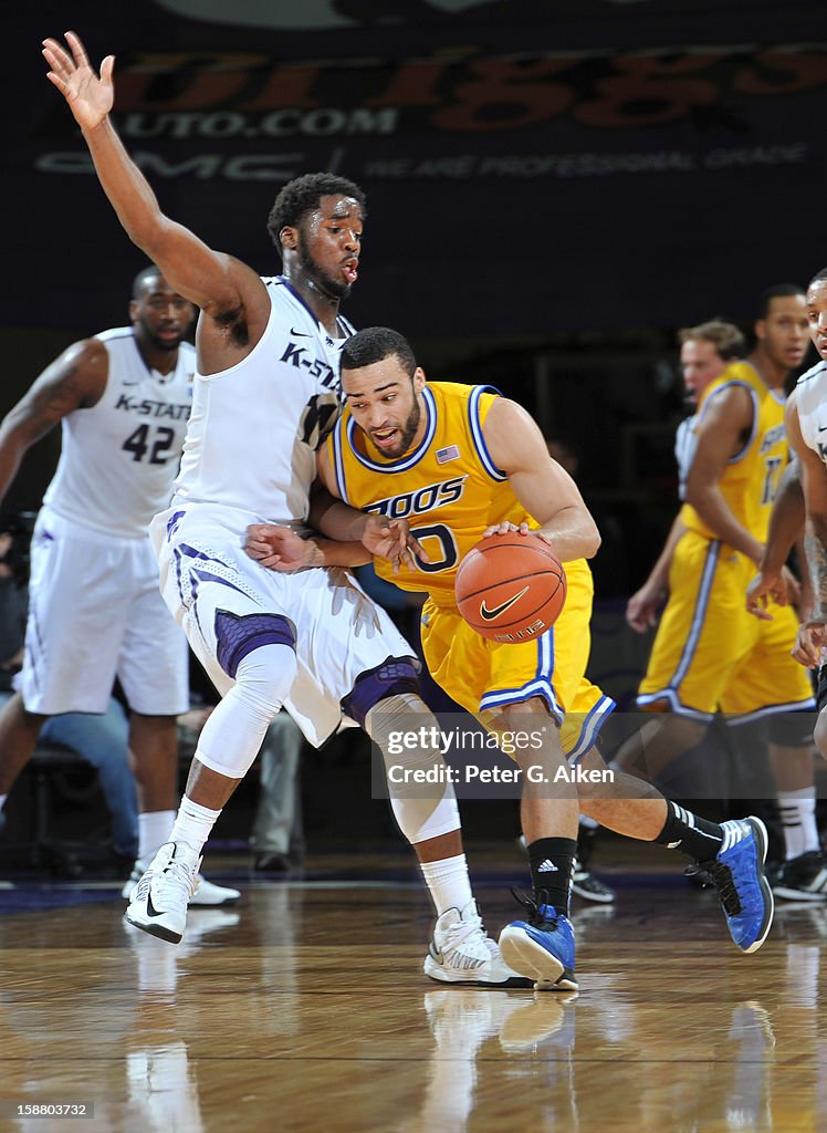 Missouri-Kansas City v Kansas State