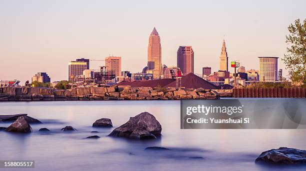 city of cleveland - cleveland skyline stock pictures, royalty-free photos & images