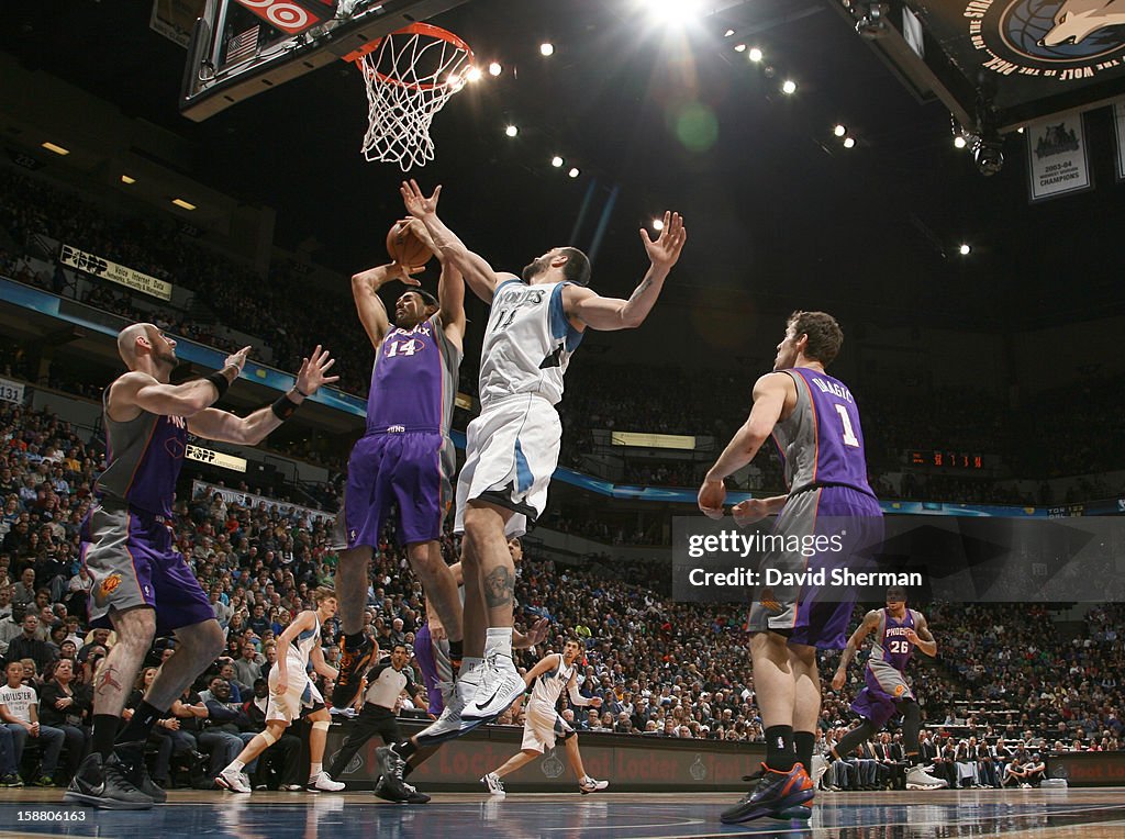 Phoenix Suns v Minnesota Timberwolves