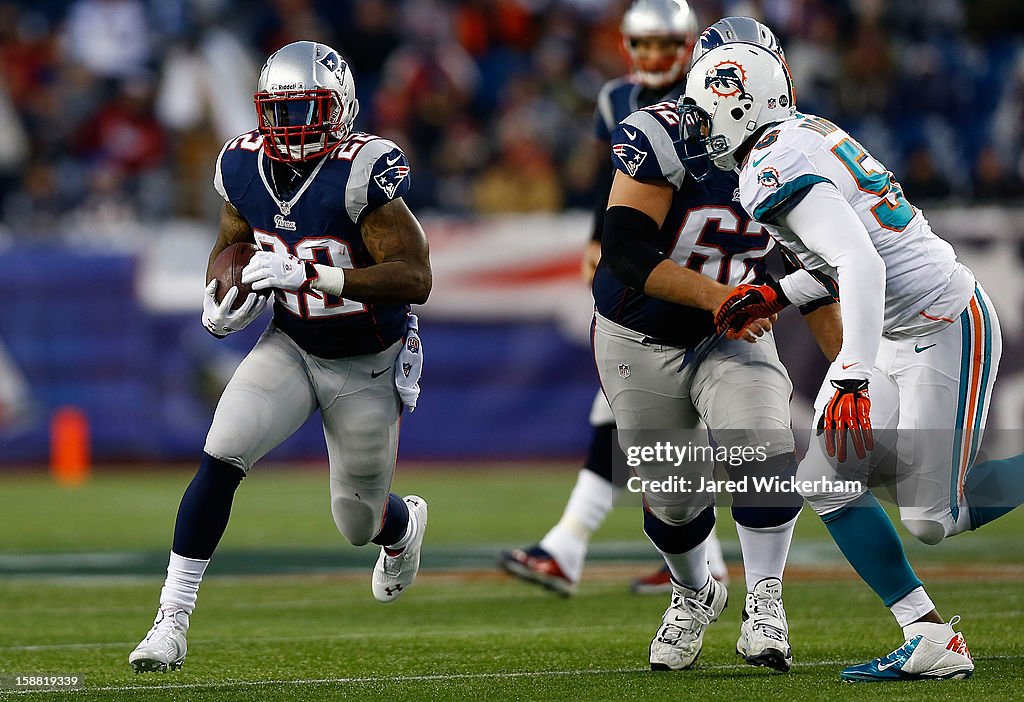 Miami Dolphins v New England Patriots