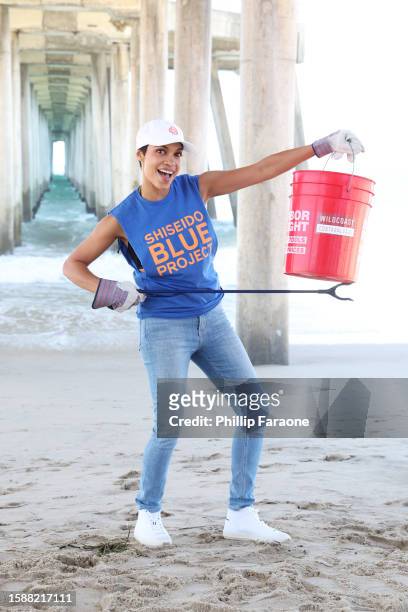 Rosario Dawson hosts Beach Clean-Up at 2023 US Open of Surfing presented by SHISEIDO Blue Project on August 02, 2023 in Huntington Beach, California.