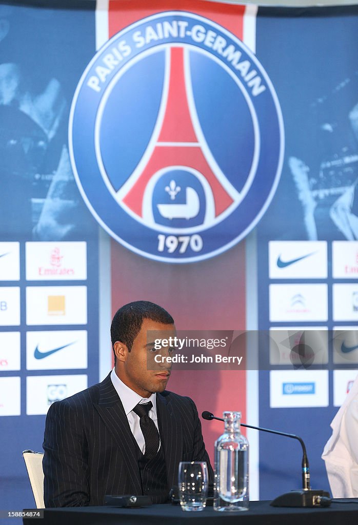 Lucas Moura Signs For Paris Saint Germain