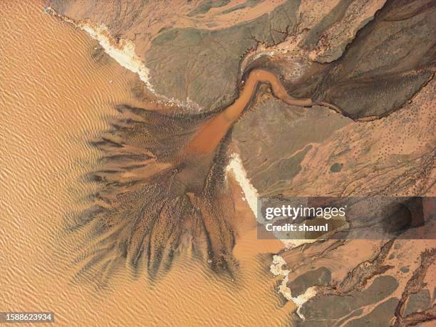 schwemmkegel - sediment stock-fotos und bilder