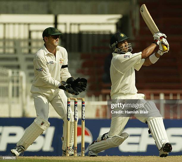 Pakistan Raza Raz Raza Hassan Photos and Premium High Res Pictures - Getty Images