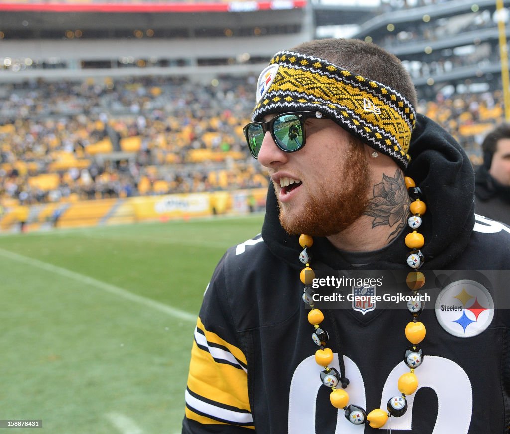 Cleveland Browns  v Pittsburgh Steelers