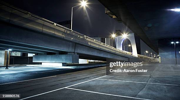 inner city carpark at night - melbourne city at night ストックフォトと画像