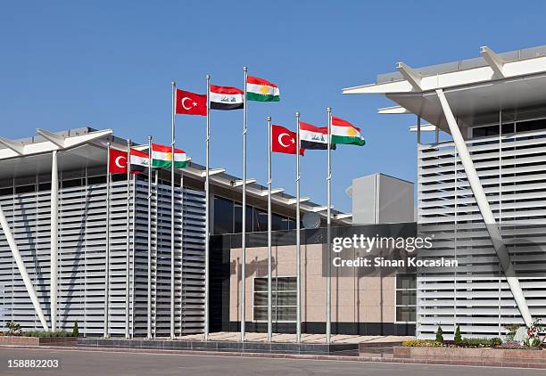 internationaler flughafen arbil - kurdistan stock-fotos und bilder