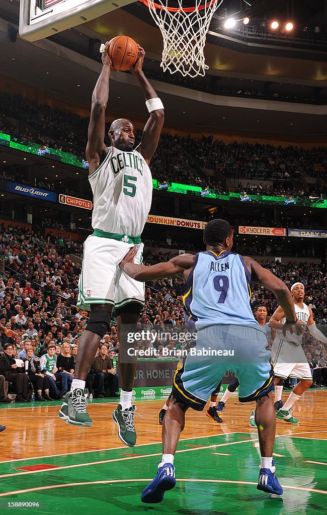 Memphis Grizzliess v Boston Celtics