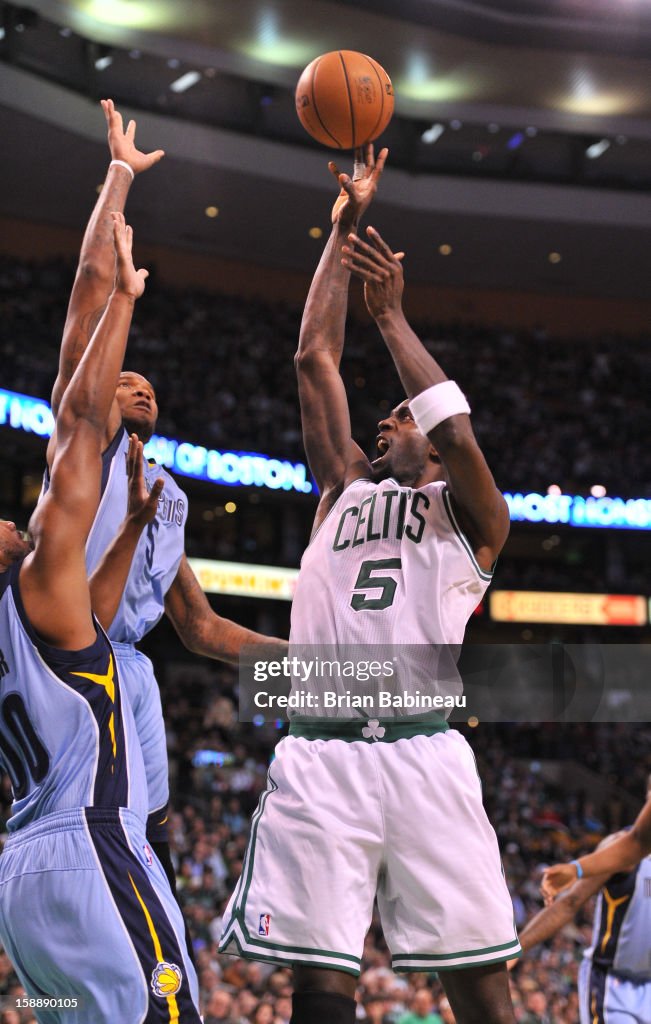 Memphis Grizzliess v Boston Celtics