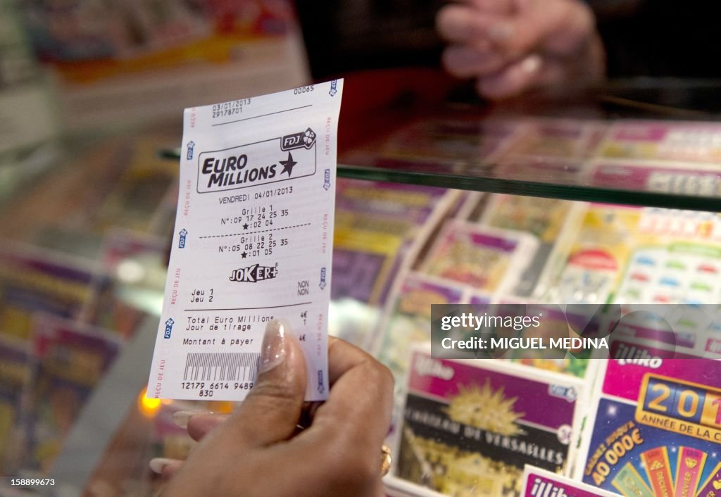FRANCE-GAME-LOTTERY-PARIS-SPORTS-INTERNET