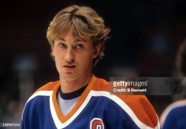 Wayne Gretzky of the Edmonton Oilers skates on the ice before an NHL game against the New Jersey Devils on January 15, 1984 at the Brendan Byrne...