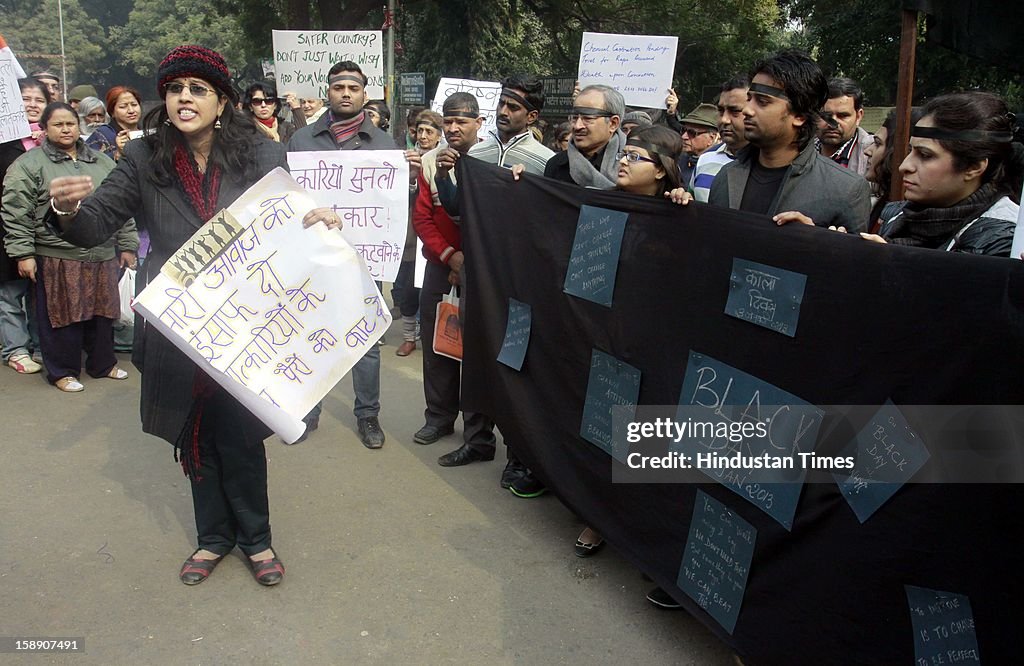 Demonstration Against Death Of Delhi Rape Victim