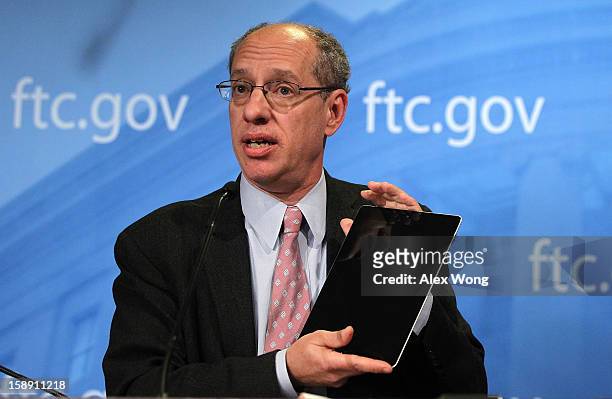Federal Trade Commission Chairman Jon Leibowitz speaks during a news conference regarding the agency’s 21-month-long investigation on Google January...