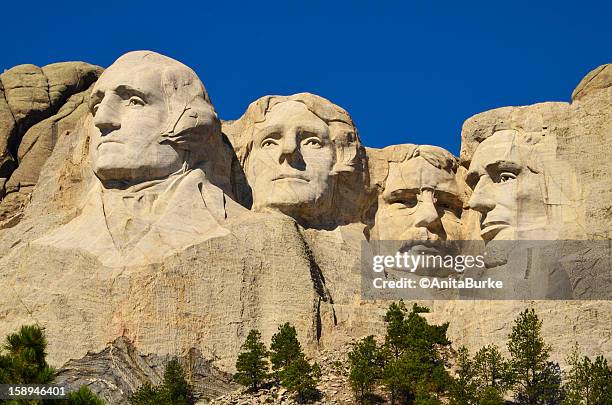 mount rushmore - mt rushmore national monument stock-fotos und bilder