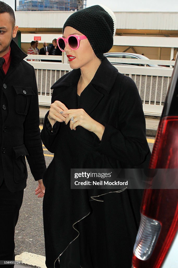 Gwen Stefani Sighting at Heathrow - January 04, 2013