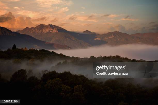 pyrenees mountains on border between france and spain - pyrenees stock pictures, royalty-free photos & images