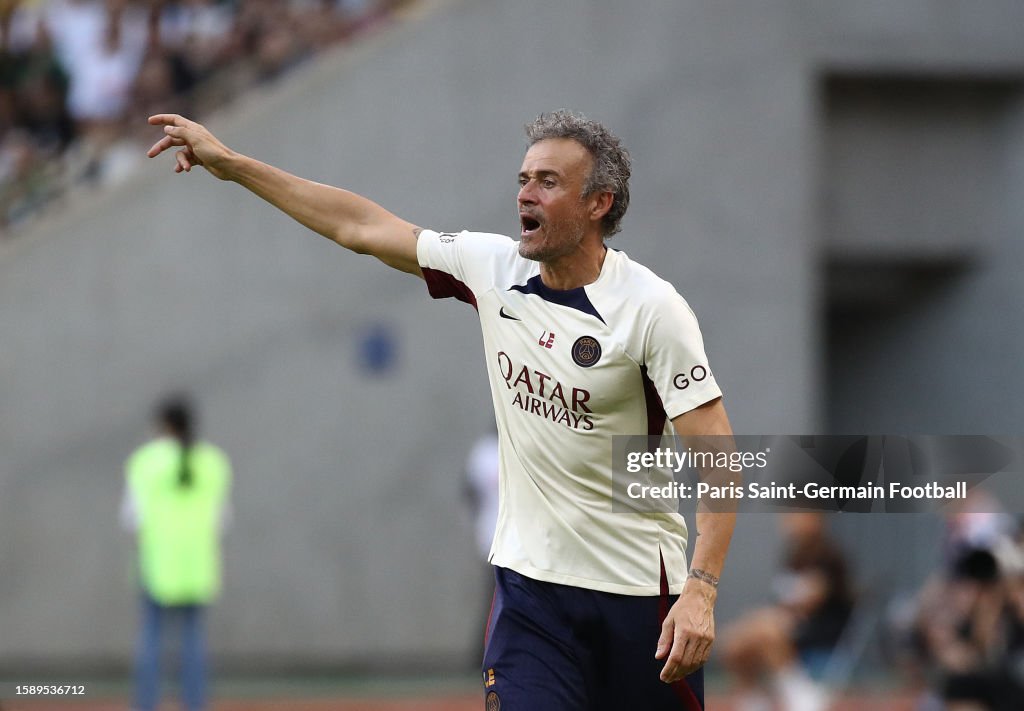 New PSG boss Luis Enrique trashes rumors he is set to resign
