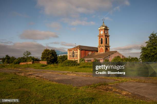 The Tees Transporter Bridge beyond the derelict Old Town Hall, vacant since 1996, in the Middlehaven area of Middlesbrough, UK, on Sunday, June 4,...