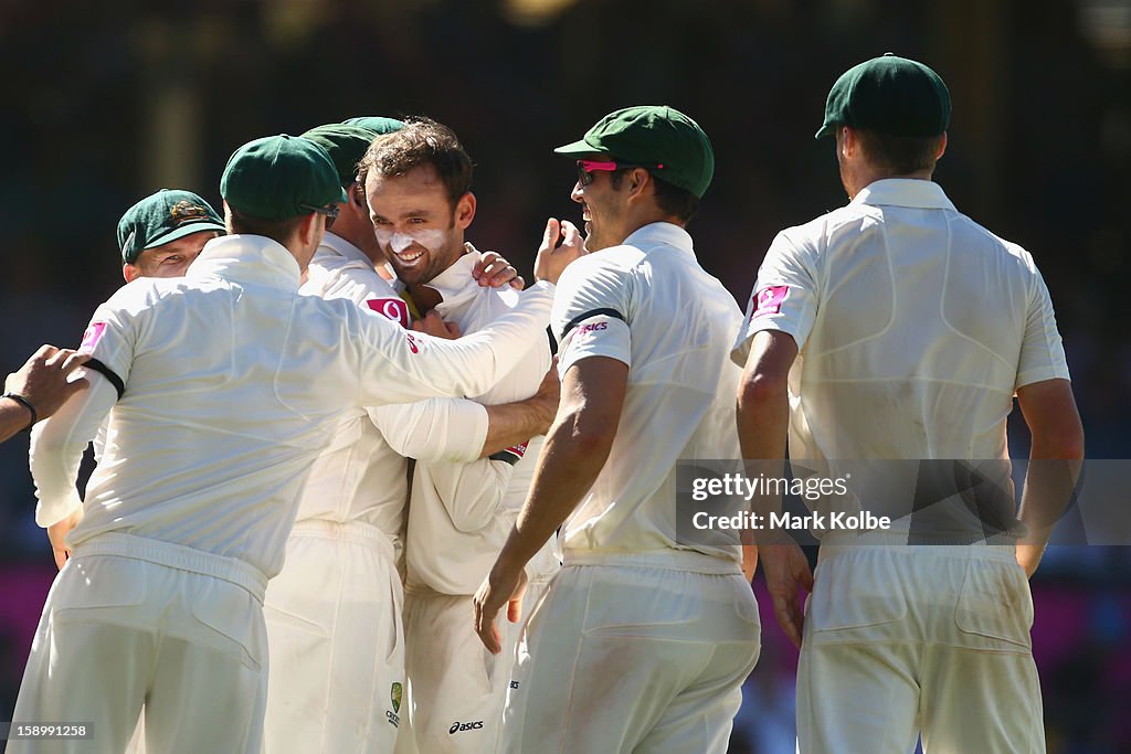 Australia v Sri Lanka - Third Test: Day 3