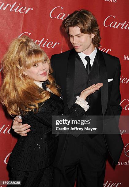 Shel Raste Shel Rasten Photos and Premium High Res Pictures - Getty Images