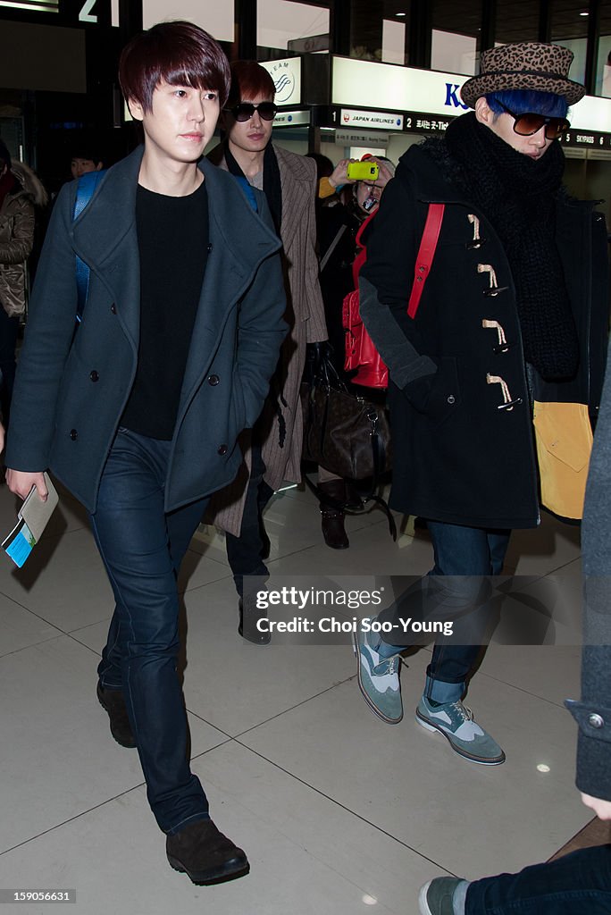 Super Junior-M Sighting at Gimpo International Airport