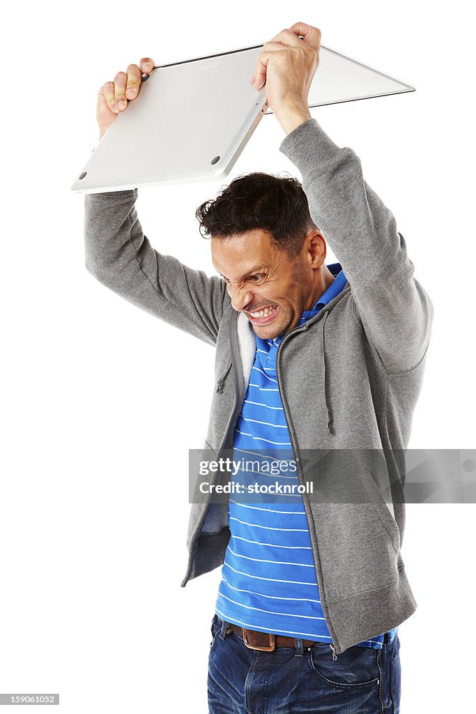 Erwachsener Mann frustriert mit laptop.