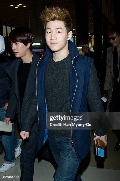 Henry of South Korean boy band Super Junior M is seen at Gimpo International Airport on January 7, 2013 in Seoul, South Korea.