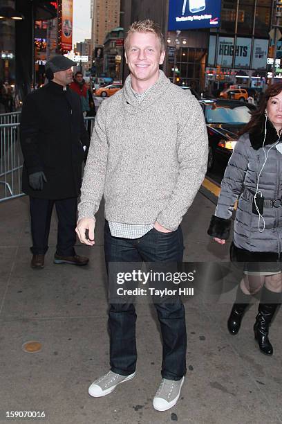 Season 17's "The Bachelor" Sean Lowe visits ABC News' "Good Morning America" Times Square Studio on January 7, 2013 in New York City.