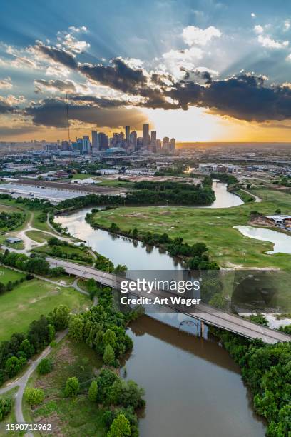river into downtown houston - harris county stock pictures, royalty-free photos & images